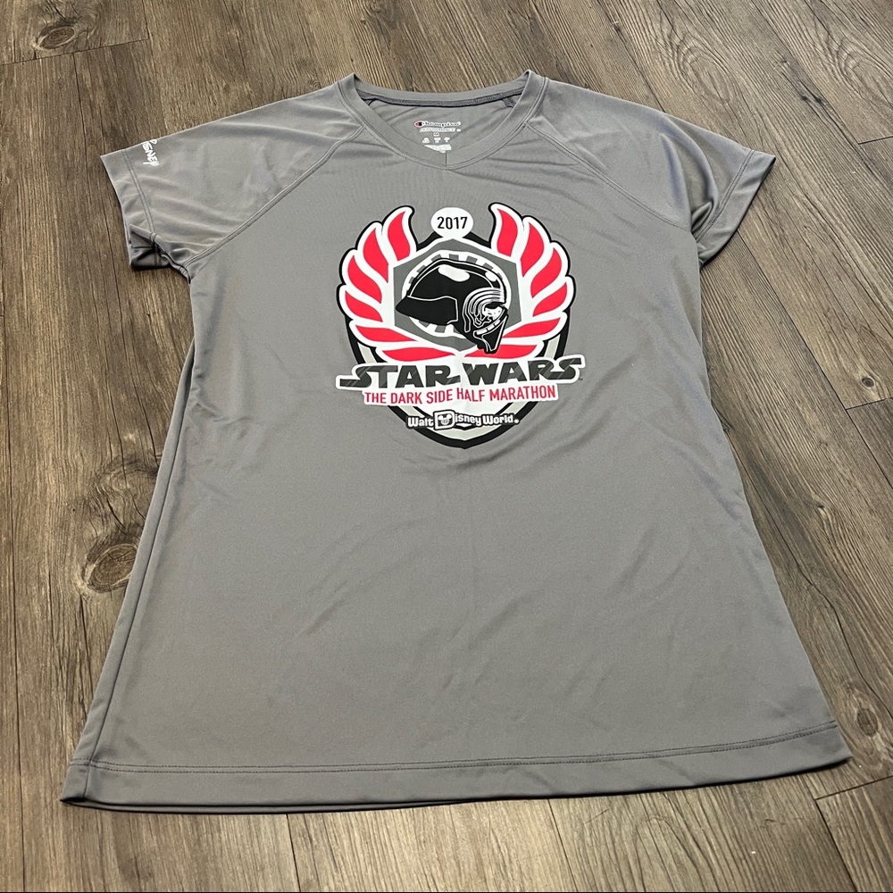 RunDisney 2017 Star Wars The Dark Side Half Marathon Women’s V-Neck Tee